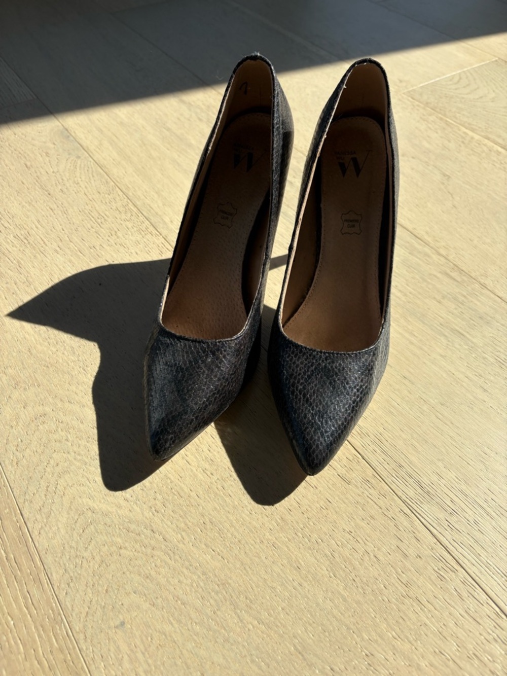 Vanessa Wu: Textured Black Pointed-Toe Women's Heels right from Paris!
